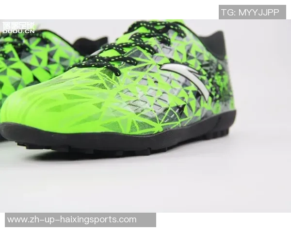 高中生必备足球鞋推荐助力你在绿茵场上展现风采与实力